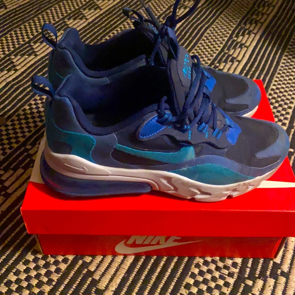 Kids Nike shoes you can’t pass you by.